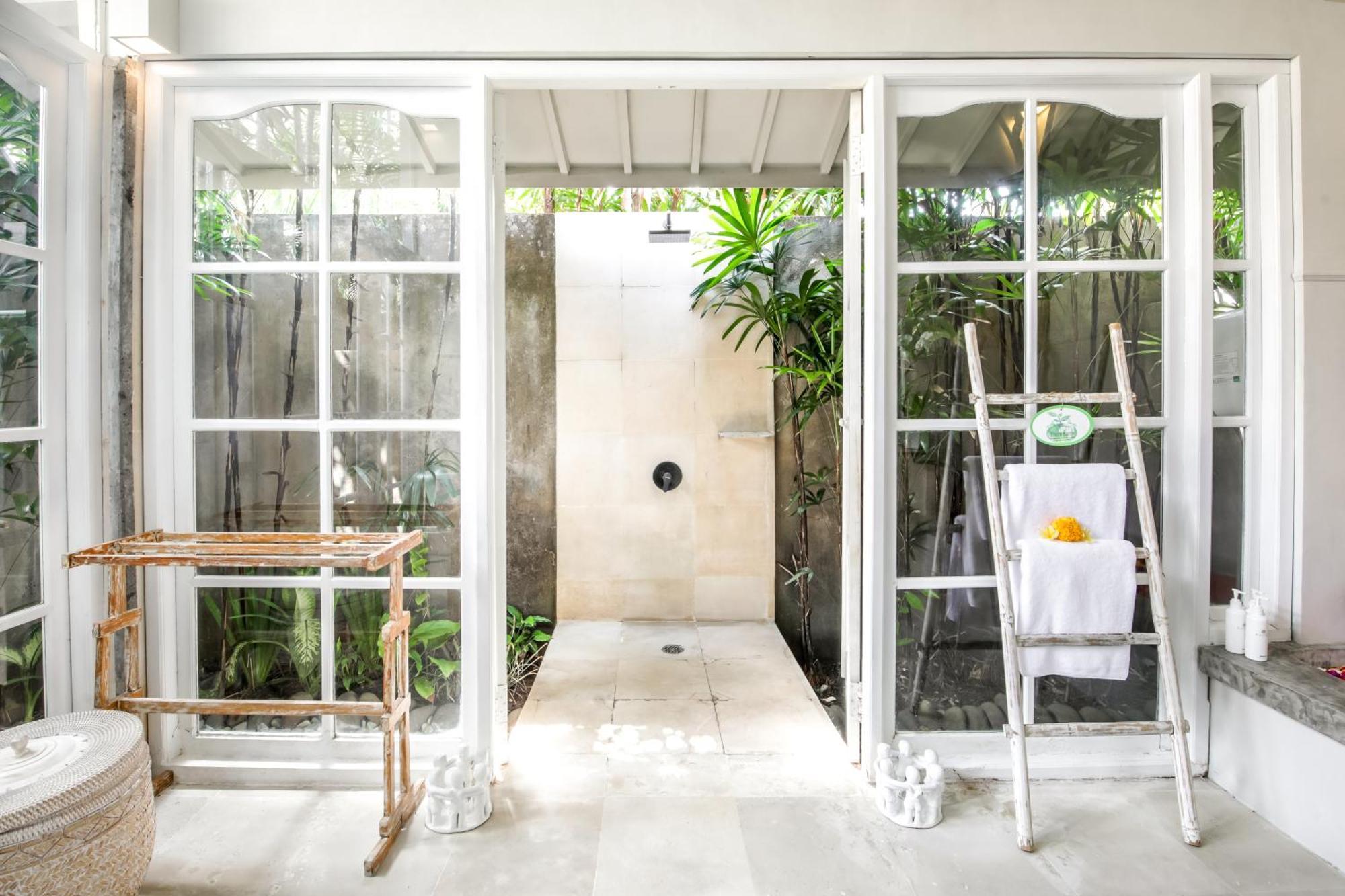 Villa Lodek Deluxe Seminyak Exterior foto